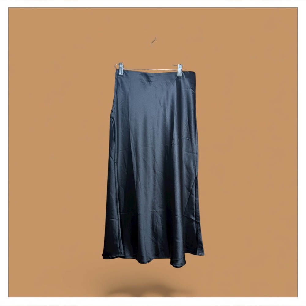 Zeagoo Black Satin Maxi Skirt silky looking women’s medium
